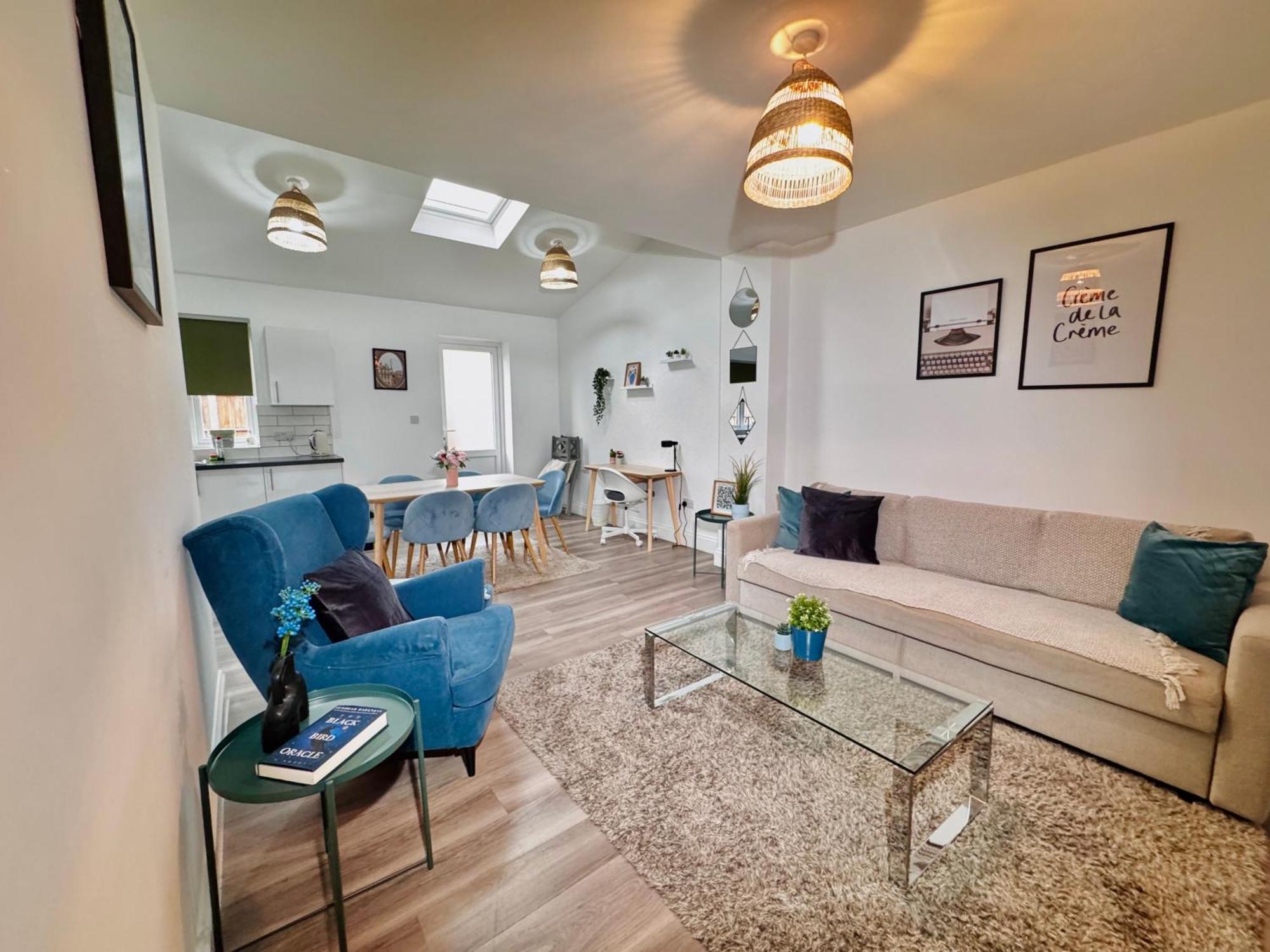 Cosy 1-Bed Flat 30Min To Central London & Parking Екстер'єр фото